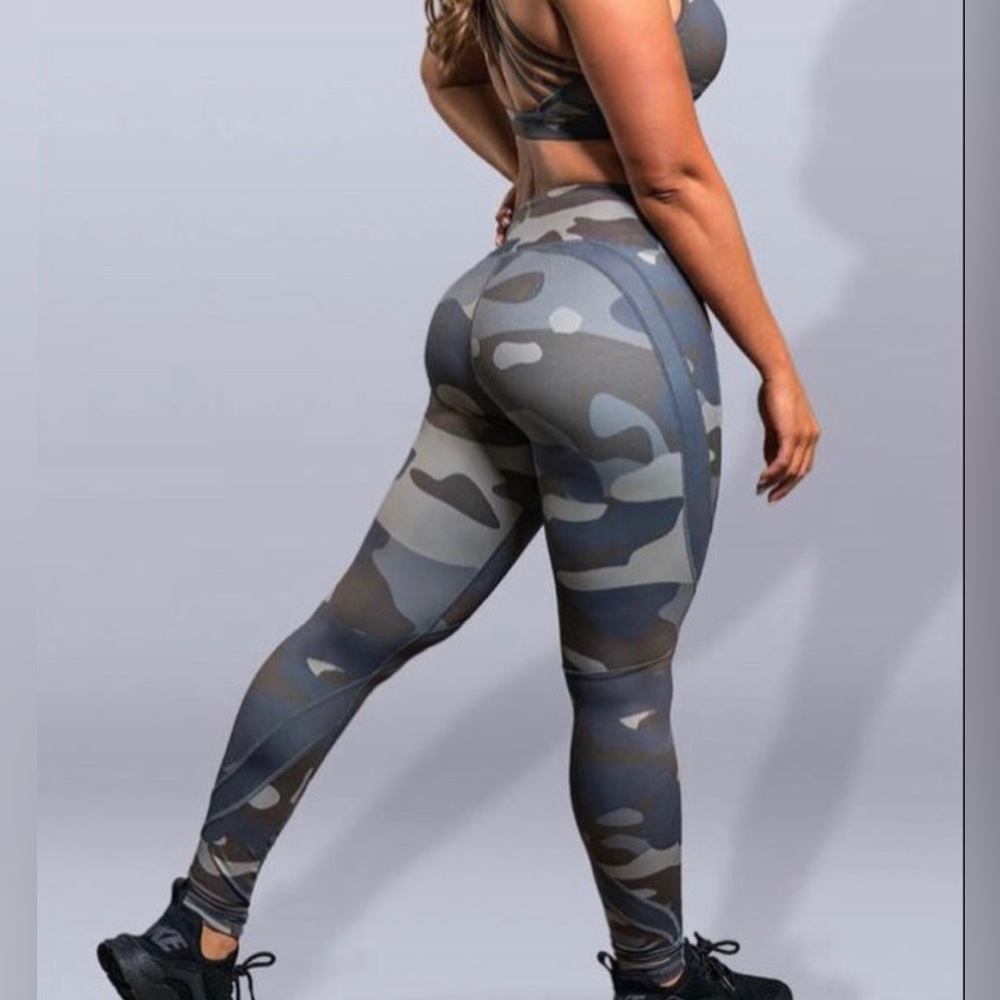 Violate the Dress Code Vintage Camo leggings